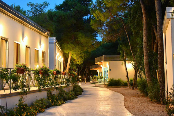 SIra Resort