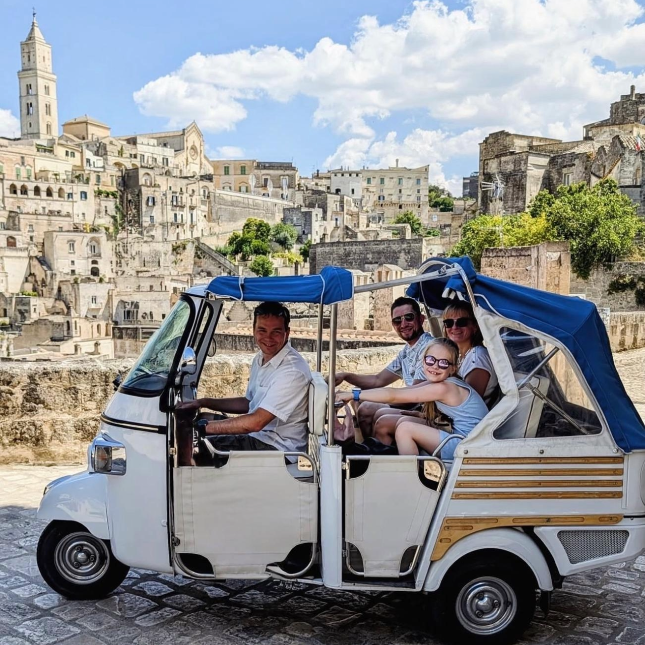 Un giro esclusivo tra i Sassi