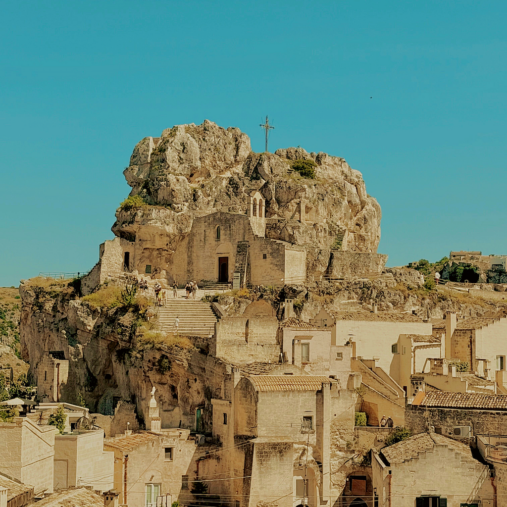 Basilicata Autentica e Terre della Murgia: dai Sassi di Matera a Maratea