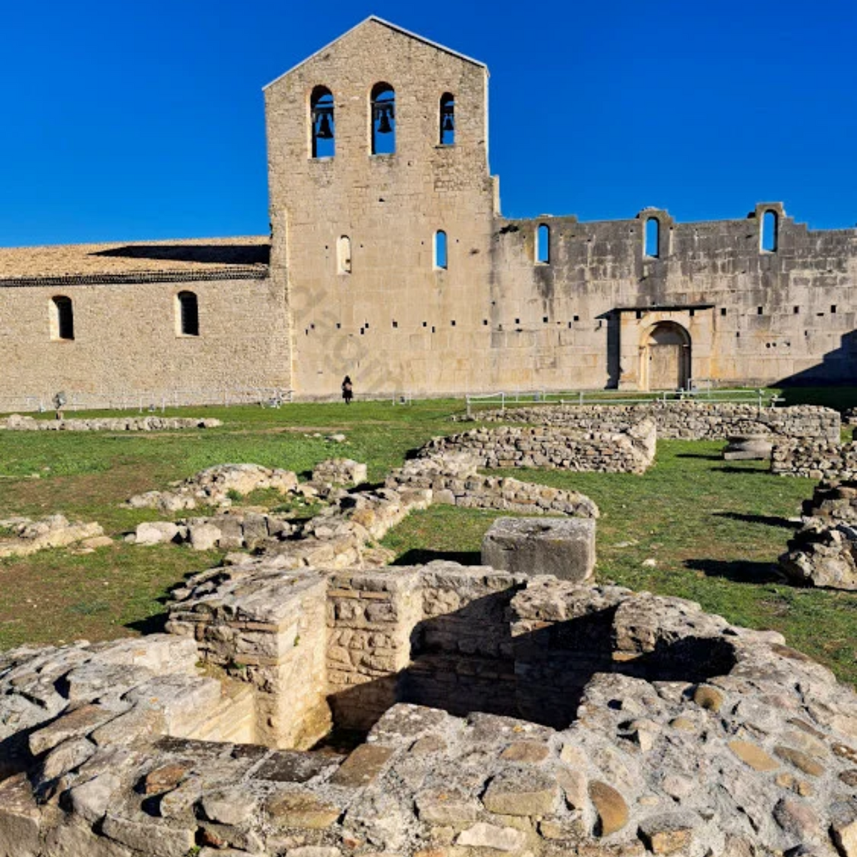 TOUR GUIDATO DI VENOSA: LA CITTA' DEL POETA ORAZIO