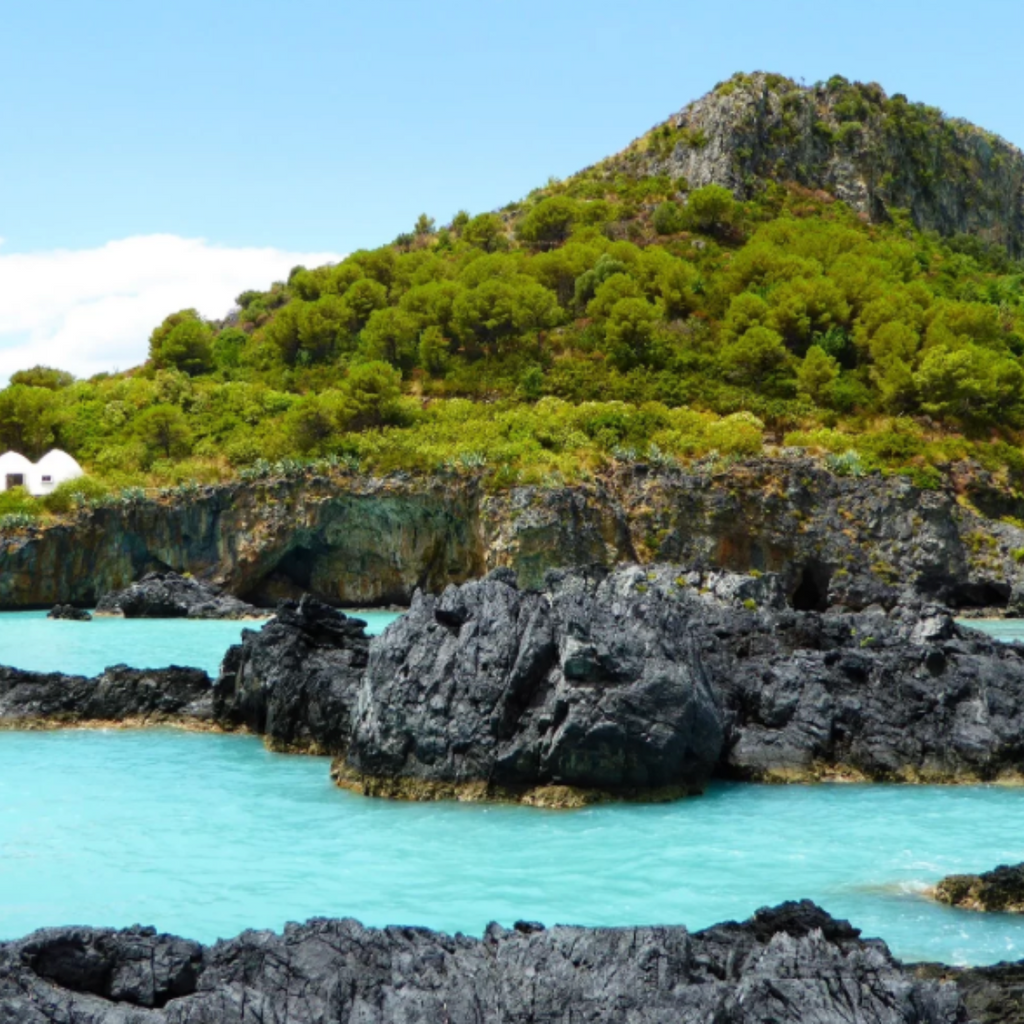 Escursione in Barca Isola di Dino e Arcomagno da San Nicola Arcella (Barca Piccola)