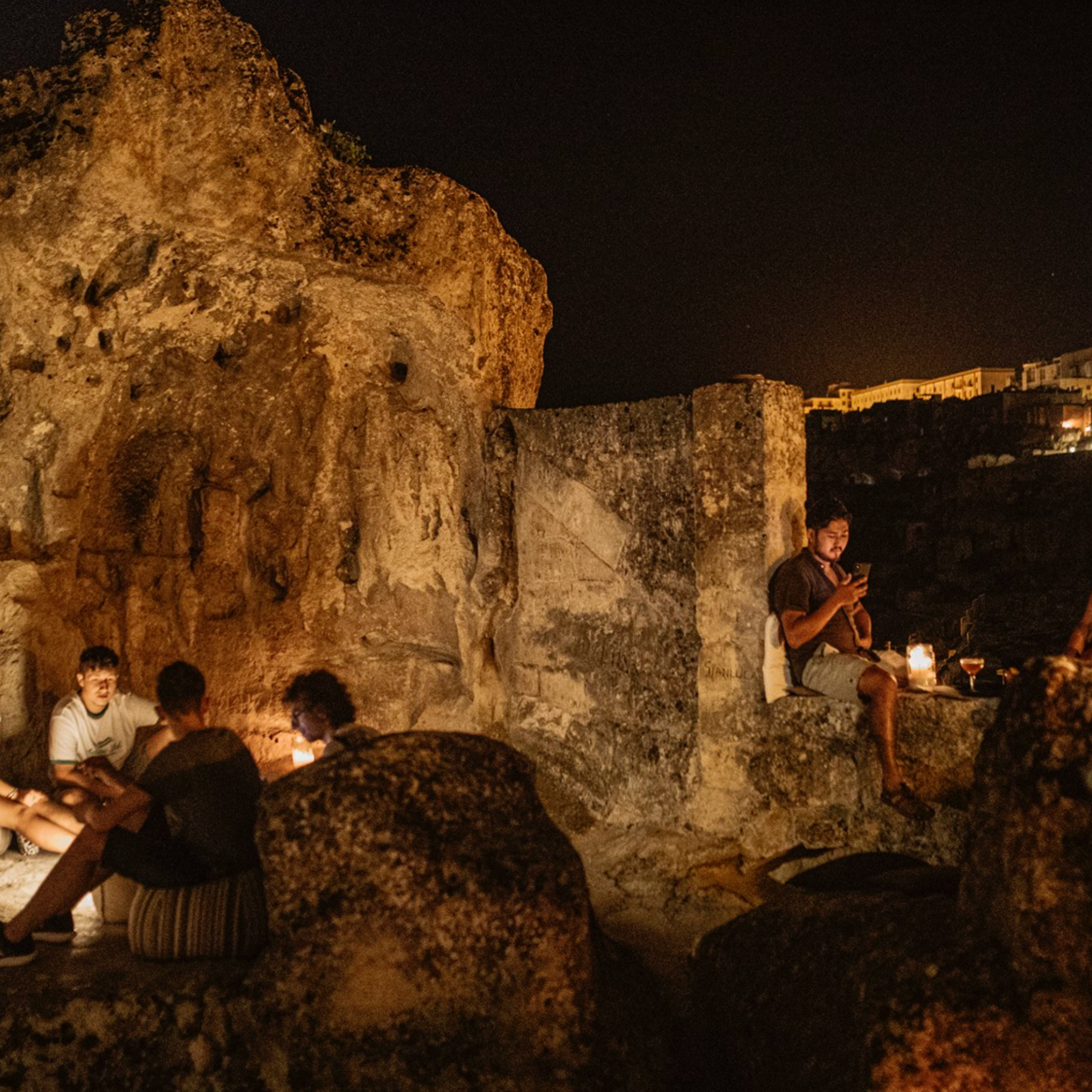 Aperi-SPA a Matera + Visita Guidata dei Sassi | Relax, Apericena e Tour