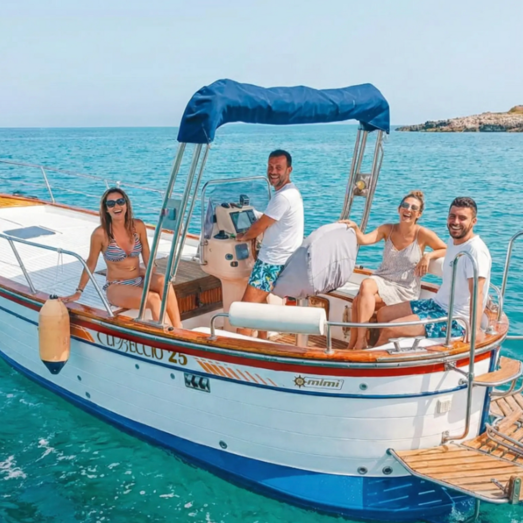 TOUR IN BARCA A POLIGNANO A MARE: VISITA ALLE GROTTE E BAGNO A LARGO