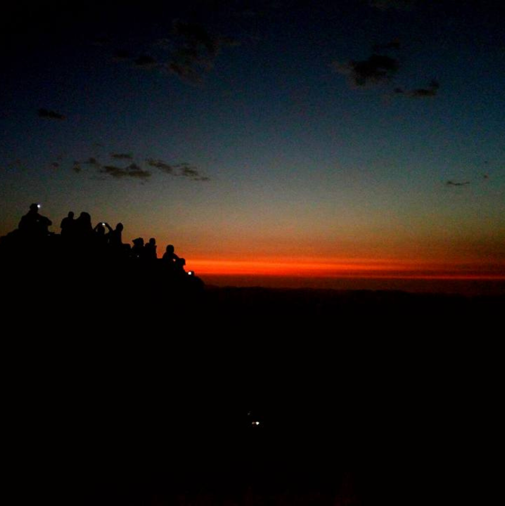 Trekking a Punta La Marmora: Alba o Tramonto sul Tetto della Sardegna