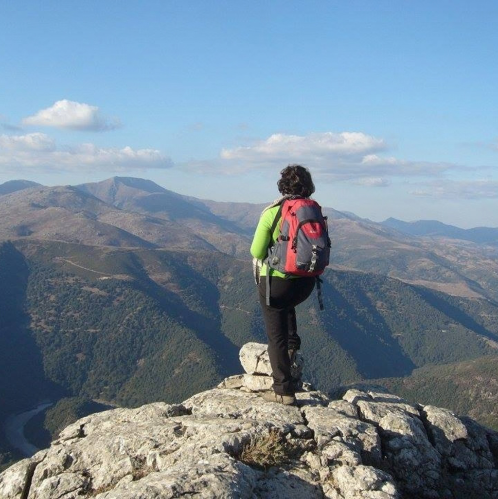 Trekking a Punta La Marmora: Alba o Tramonto sul Tetto della Sardegna