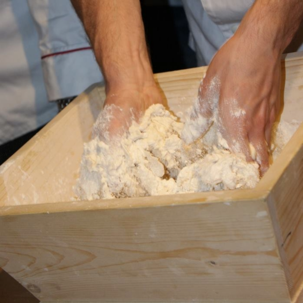 Pizzaiolo Napoletano per un Giorno – Laboratorio della Vera Pizza Napoletana
