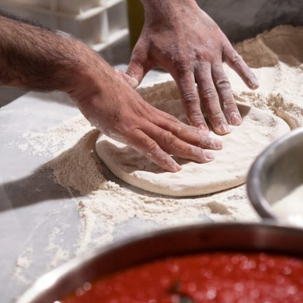 Pizzaiolo Napoletano per un Giorno – Laboratorio della Vera Pizza Napoletana