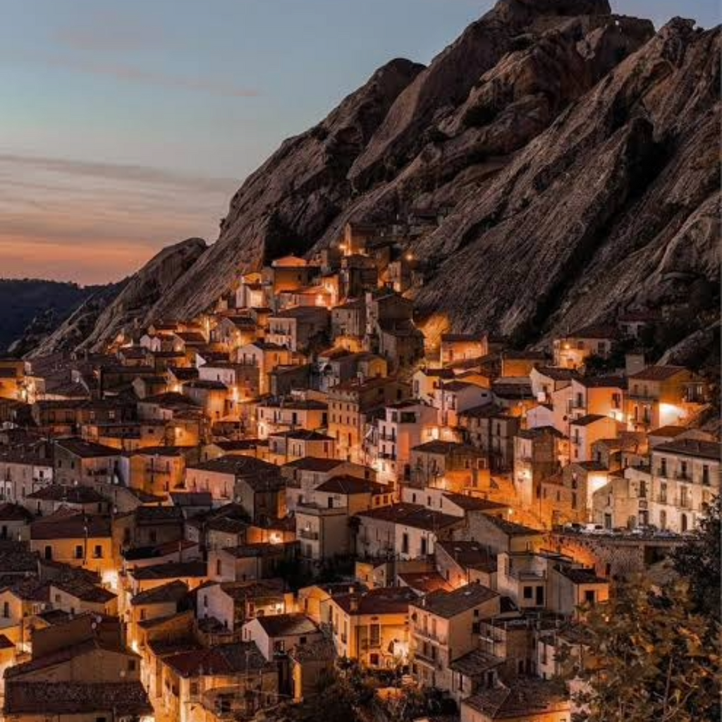 Pietrapertosa: Borgo, Castello e Dolomiti Lucane