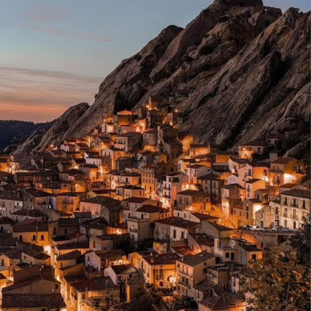 Pietrapertosa: Borgo, Castello e Dolomiti Lucane
