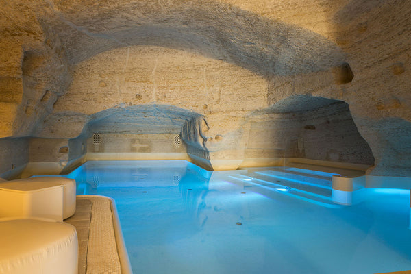 Aquatio Cave Luxury Hotel